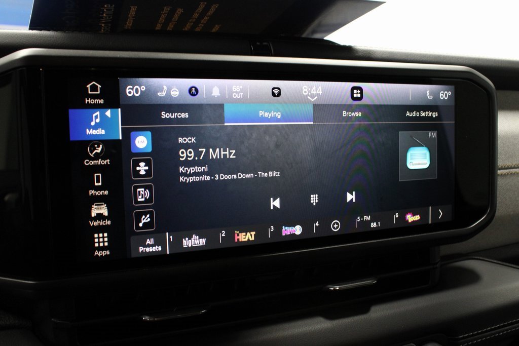 Used 2024 Jeep Wrangler Sahara image 2