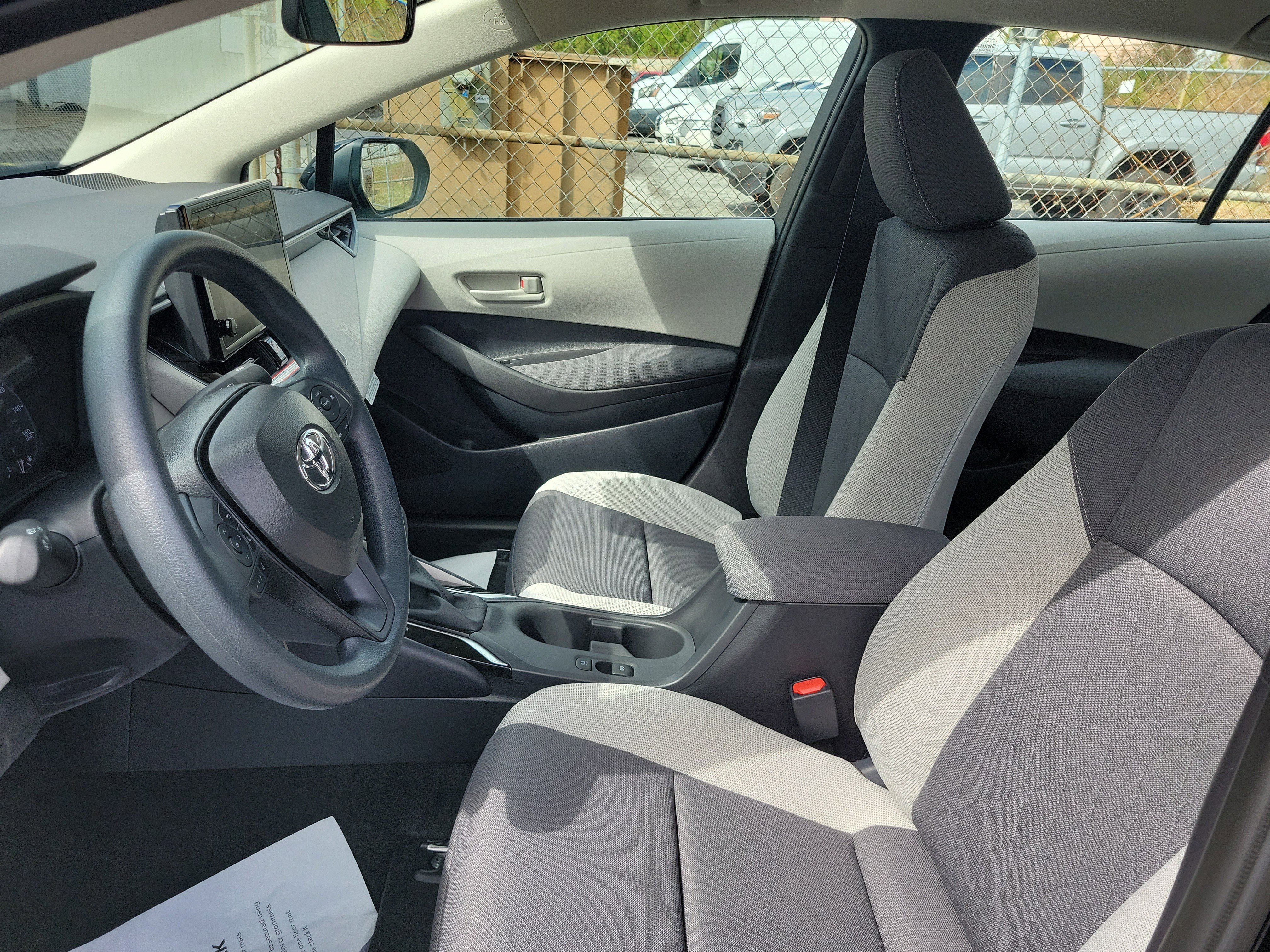 Used 2025 Toyota Corolla LE image 17