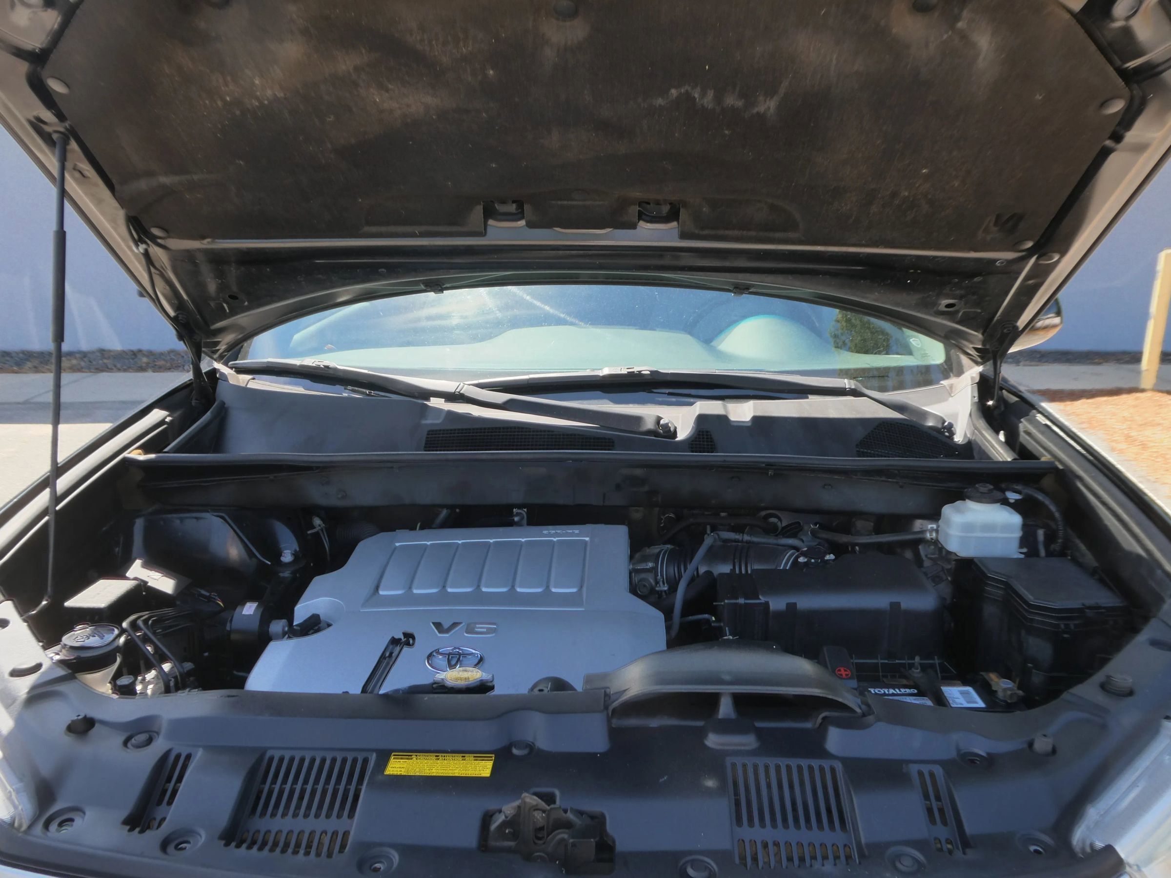 Used 2012 Toyota Highlander Limited w/ Tow Pkg FWD image 37