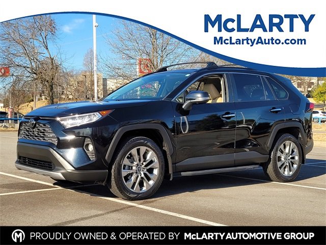 Used 2019 Toyota RAV4 Limited image 1