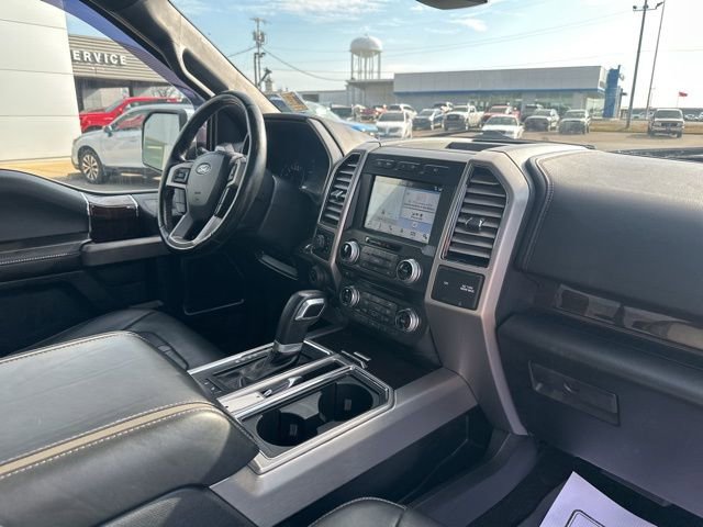 Used 2017 Ford F150 Platinum w/ Equipment Group 701A Luxury image 9