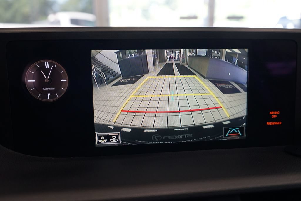 Used 2021 Lexus ES 250 w/ Premium Package AWD/4WD image 8