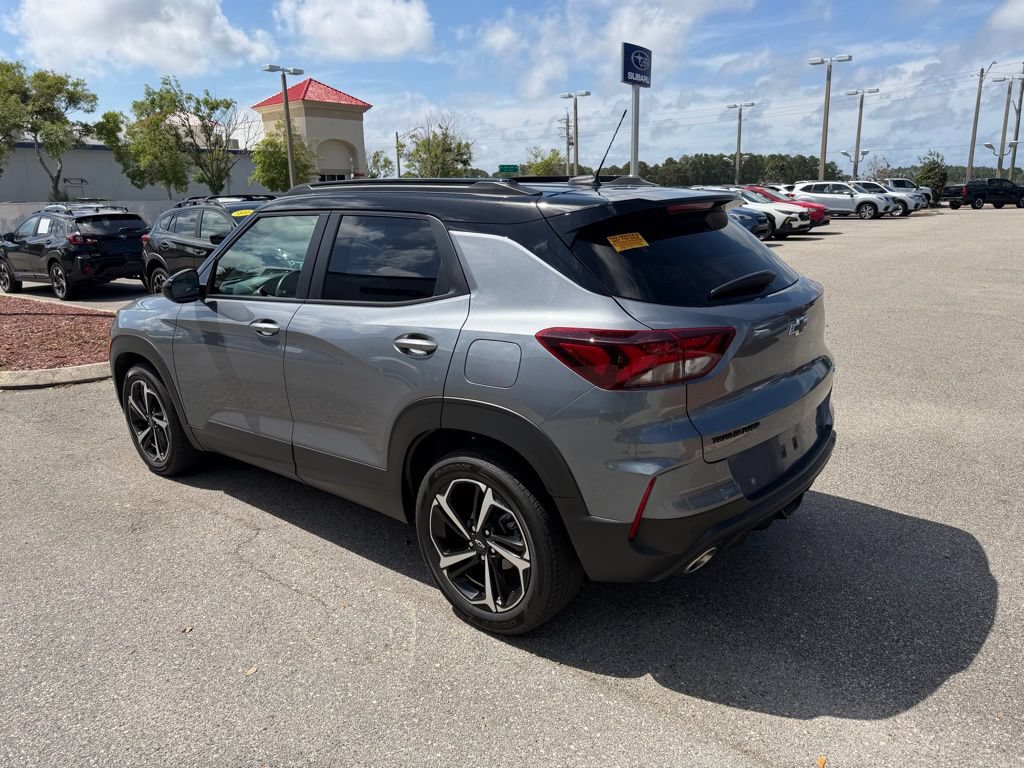 Used 2021 Chevrolet TrailBlazer RS w/ Technology Package FWD image 8