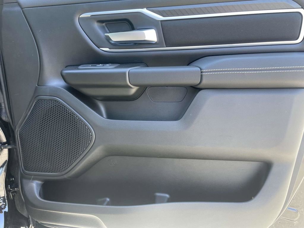 New 2026 RAM 1500 4x4 Crew Cab image 16