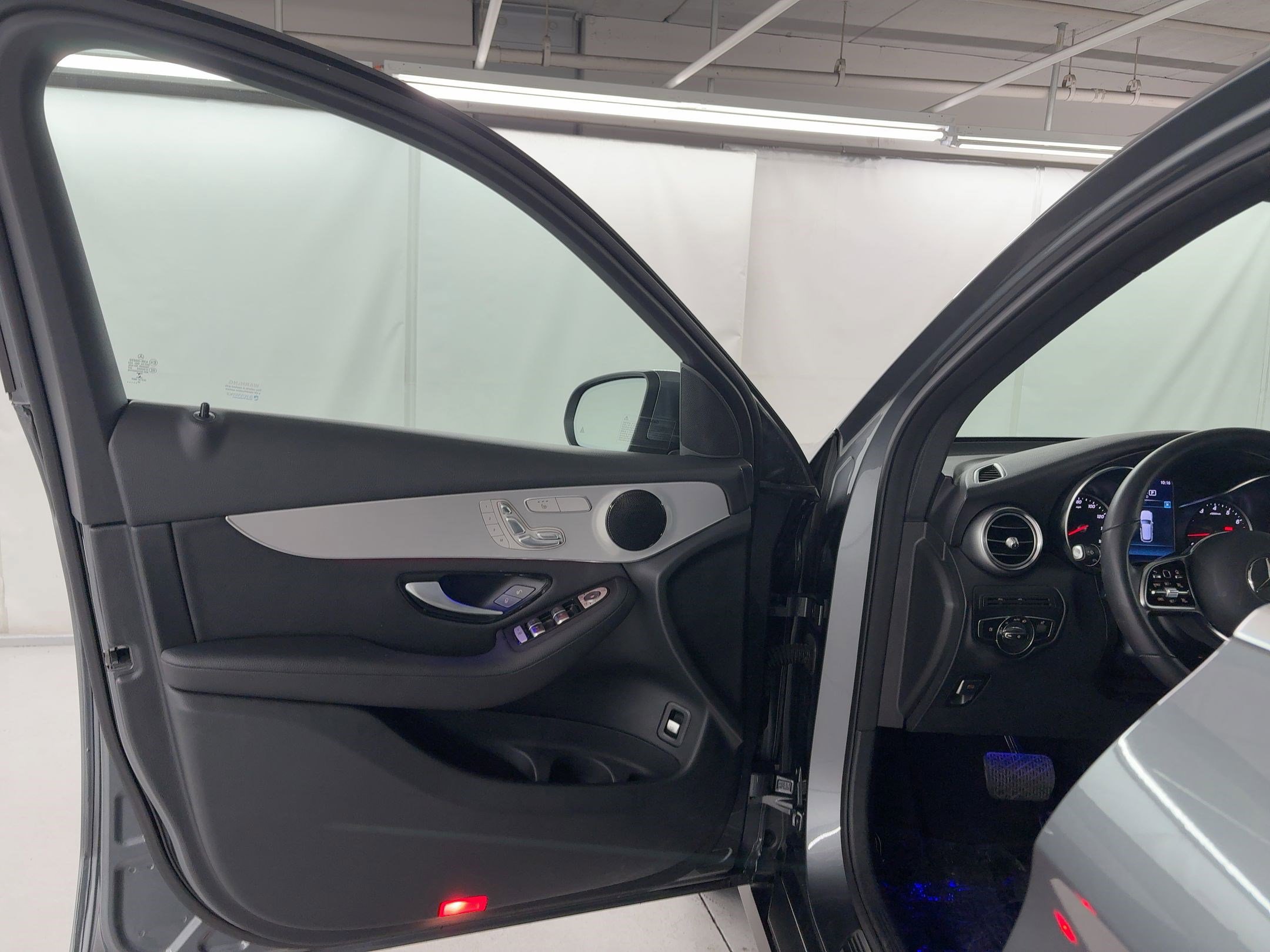 Used 2021 Mercedes-Benz GLC 300 GLC 300 image 5