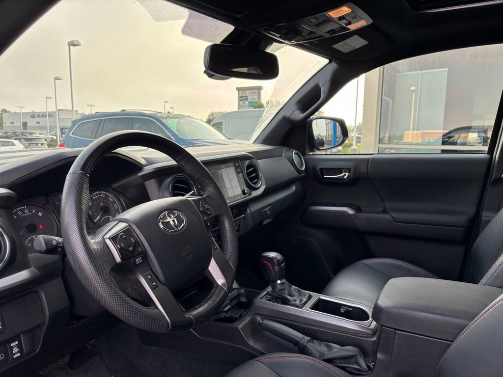 Used 2023 Toyota Tacoma TRD Pro AWD/4WD image 10