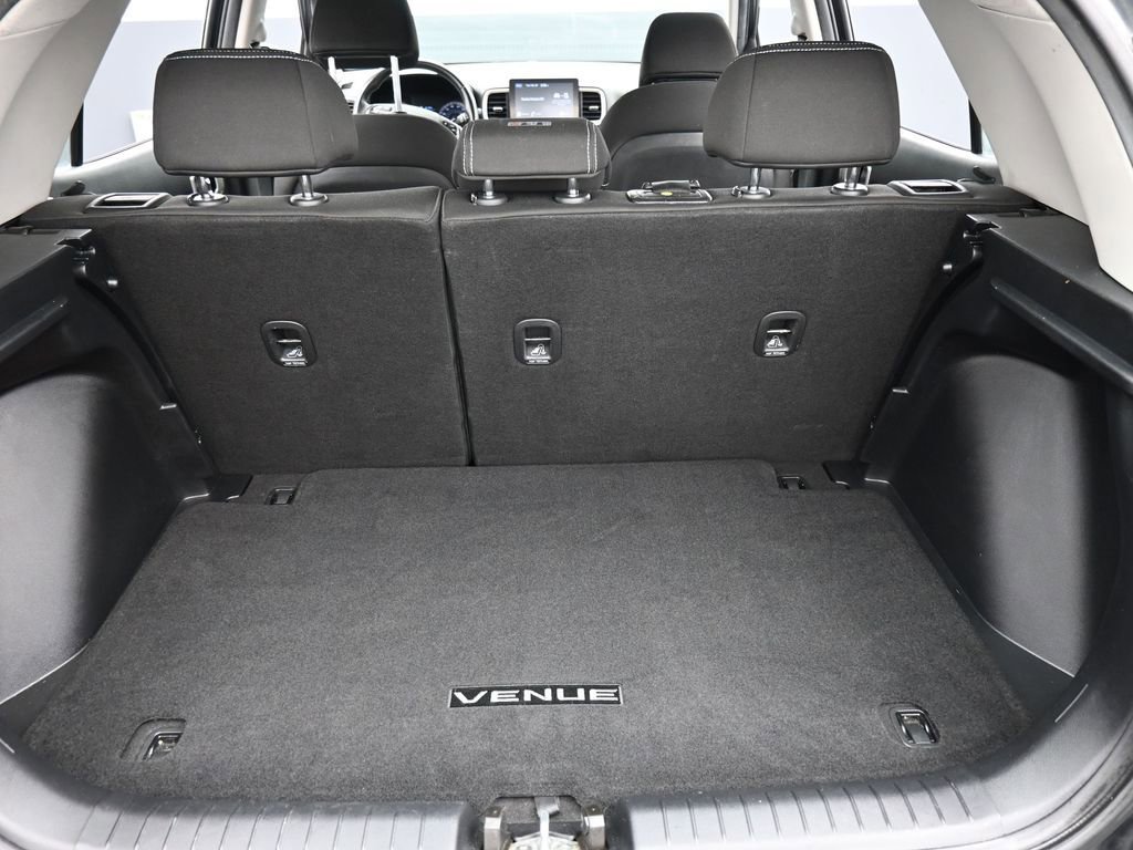 Used 2022 Hyundai Venue SEL image 15