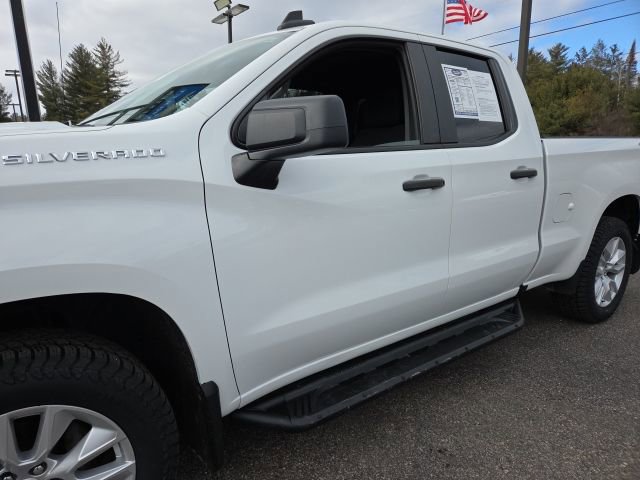 Used 2020 Chevrolet Silverado 1500 Custom w/ Custom Value Package image 31