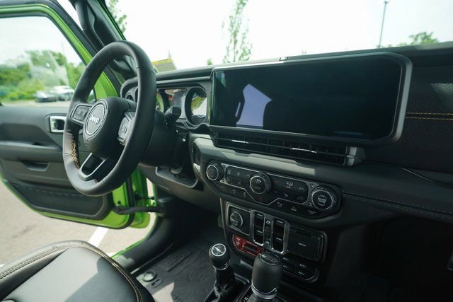 New 2025 Jeep Wrangler Unlimited Rubicon 392 image 25