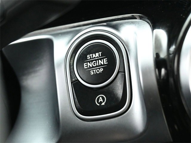 Used 2020 Mercedes-Benz GLB 250 w/ Premium Package image 32