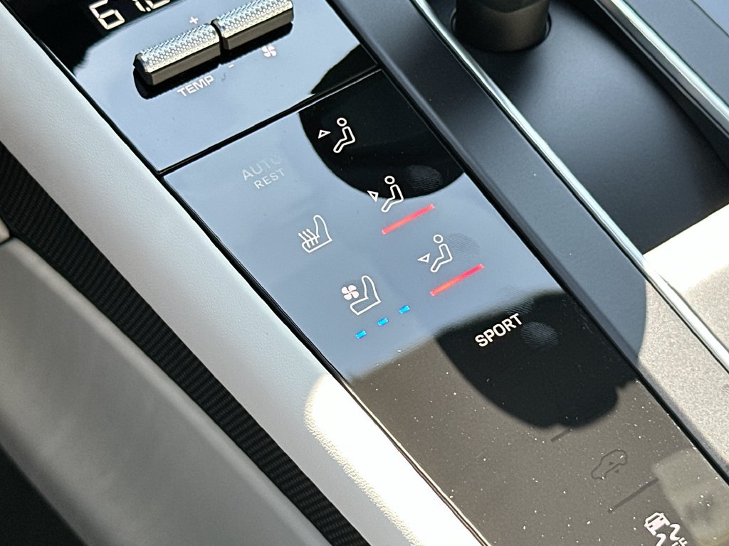 New 2026 Porsche Macan AWD/4WD image 23