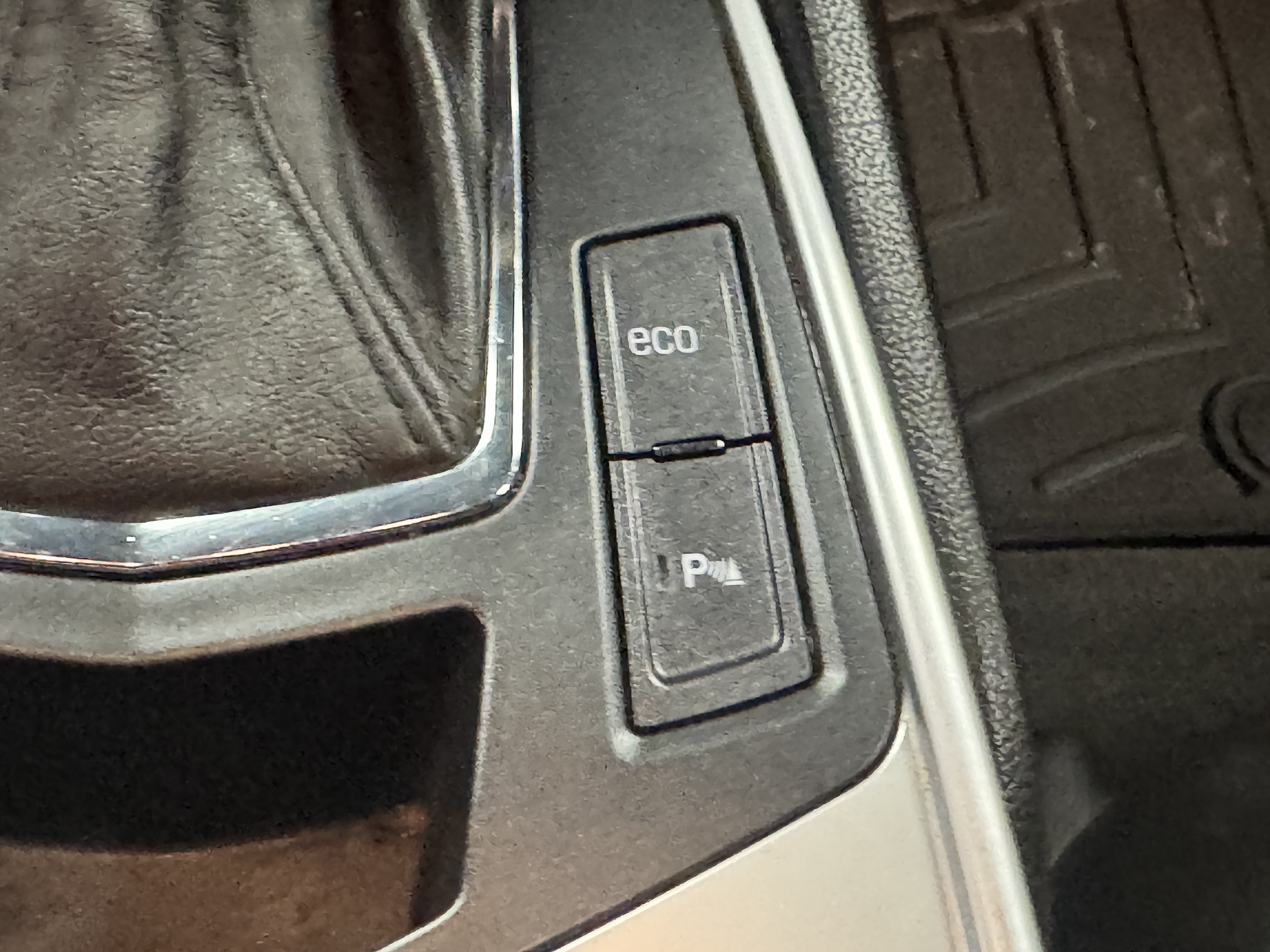 Used 2013 Cadillac SRX Luxury AWD/4WD image 17