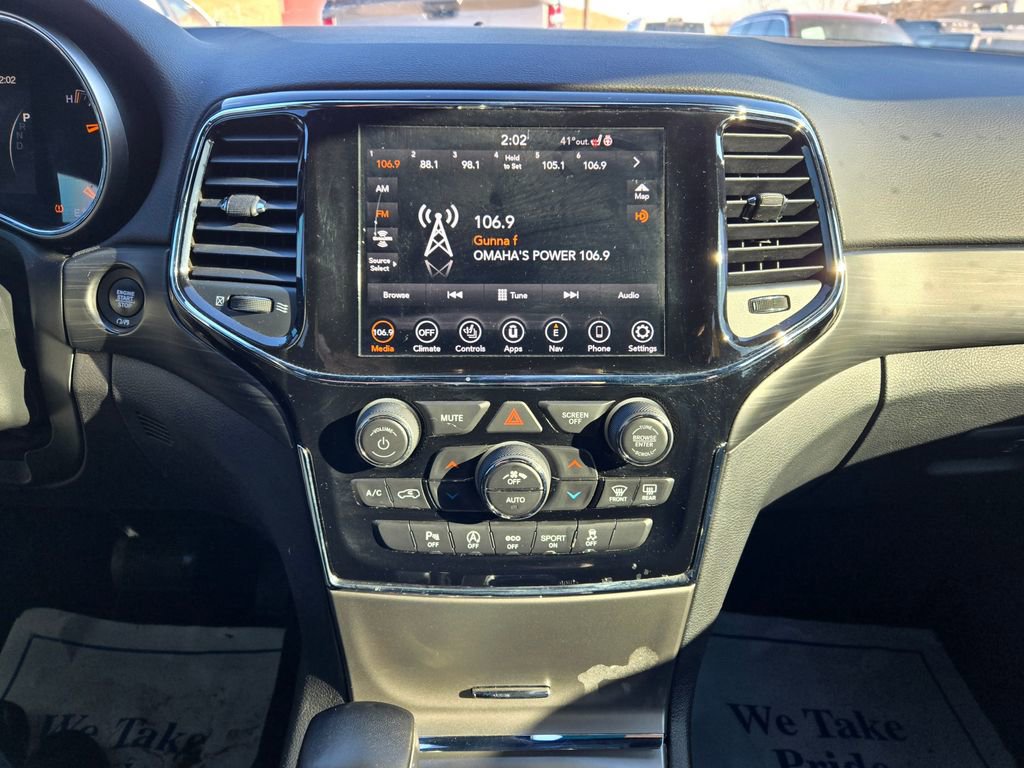 Used 2020 Jeep Grand Cherokee Altitude image 21