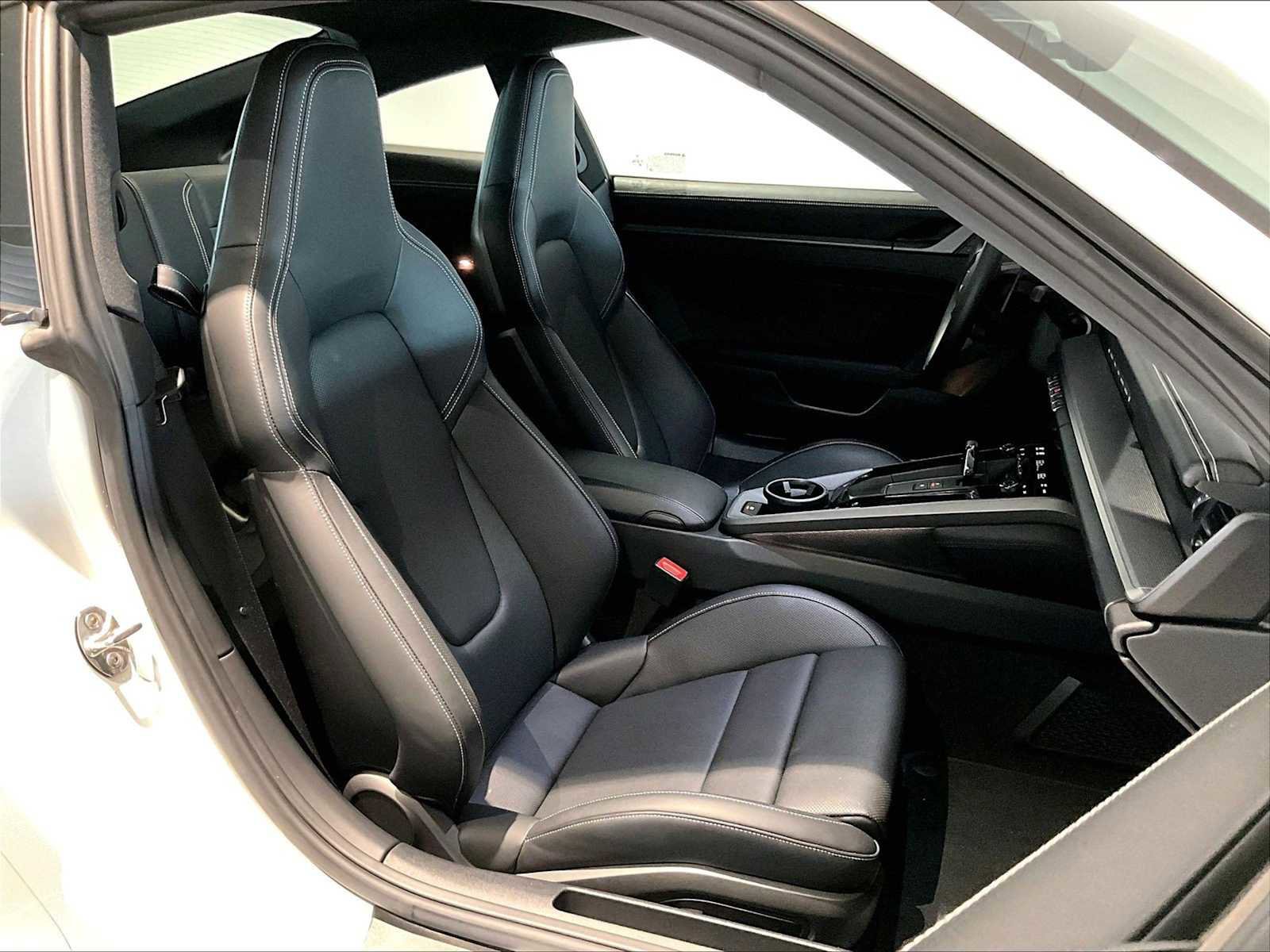 Used 2025 Porsche 911 Carrera image 22