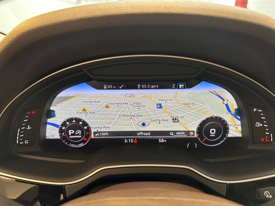 Used 2018 Audi Q7 3.0T Prestige w/ Prestige Package image 10