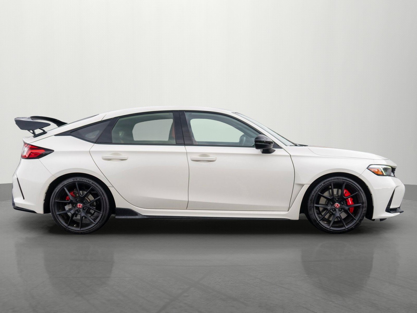 Used 2025 Honda Civic Type R image 8