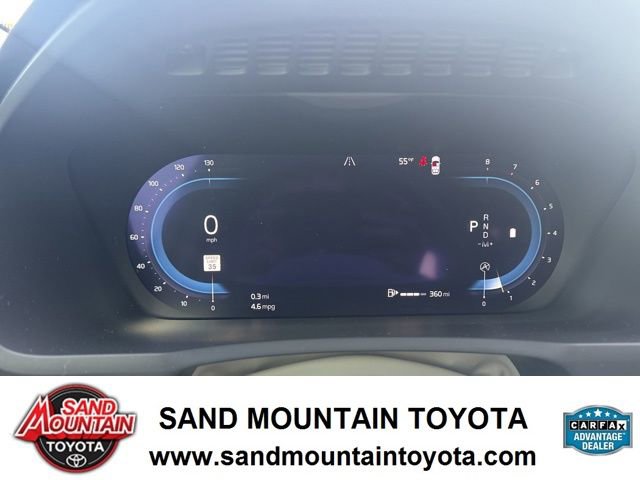 Used 2024 Volvo XC90 B6 Core w/ Protection Package Premier image 17