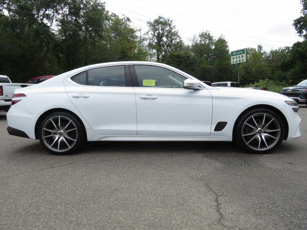 Used 2022 Genesis G70 2.0T w/ Prestige Package image 6