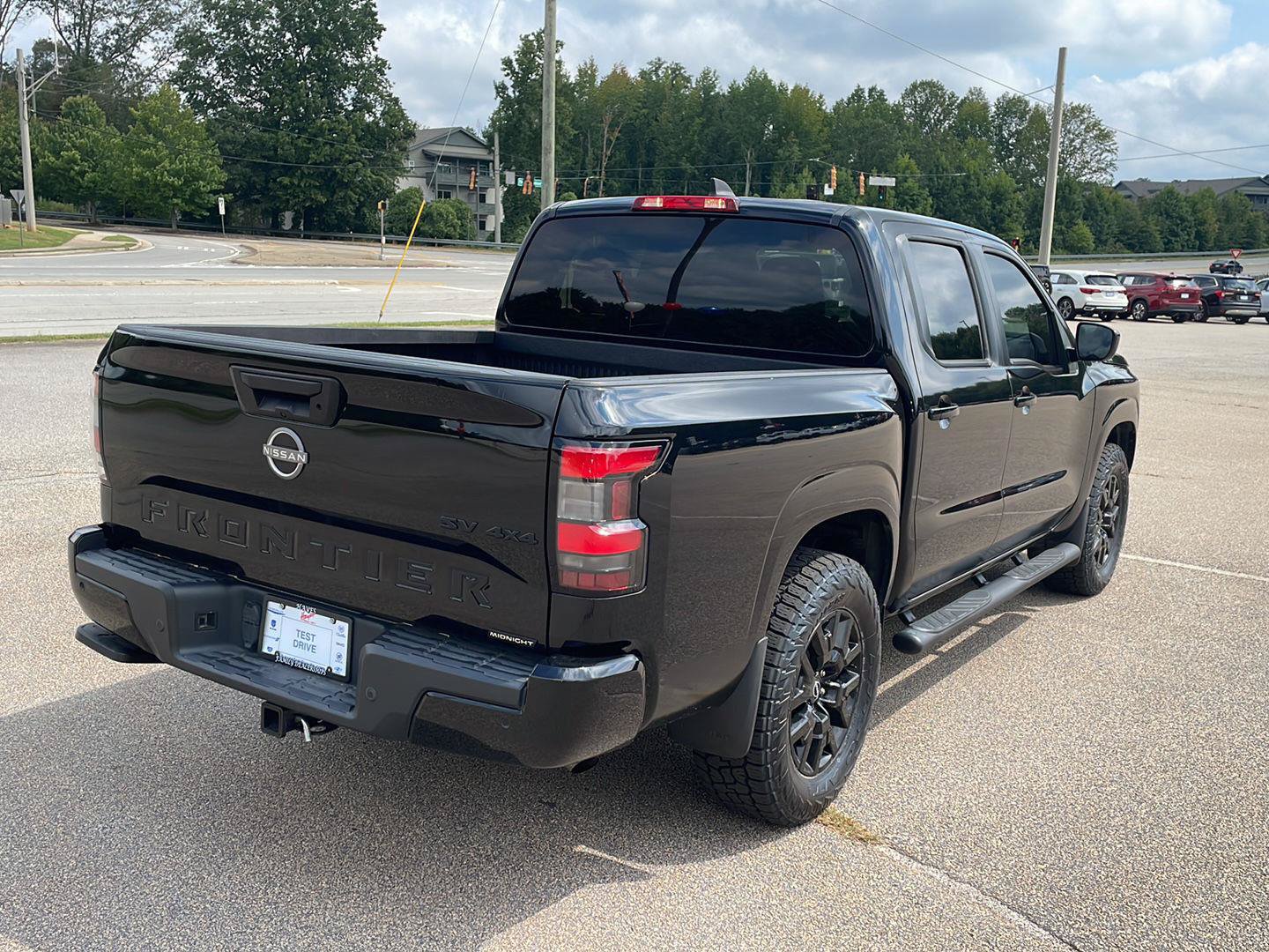 Used 2023 Nissan Frontier SV w/ Midnight Edition Package AWD/4WD image 3