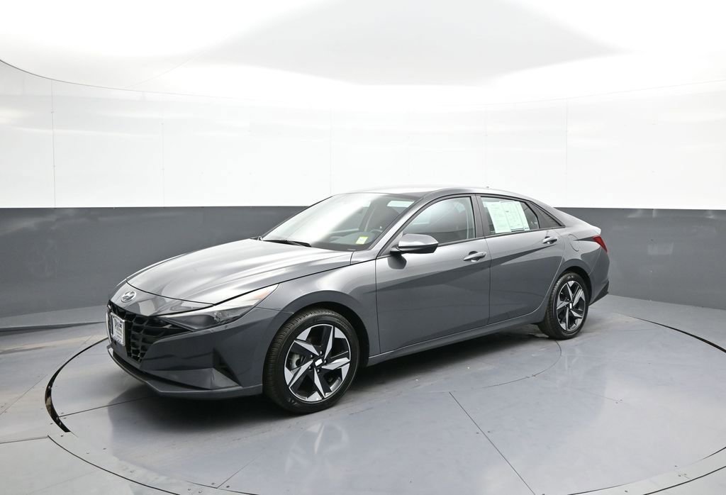 Certified 2023 Hyundai Elantra SEL w/ Convenience Package image 10