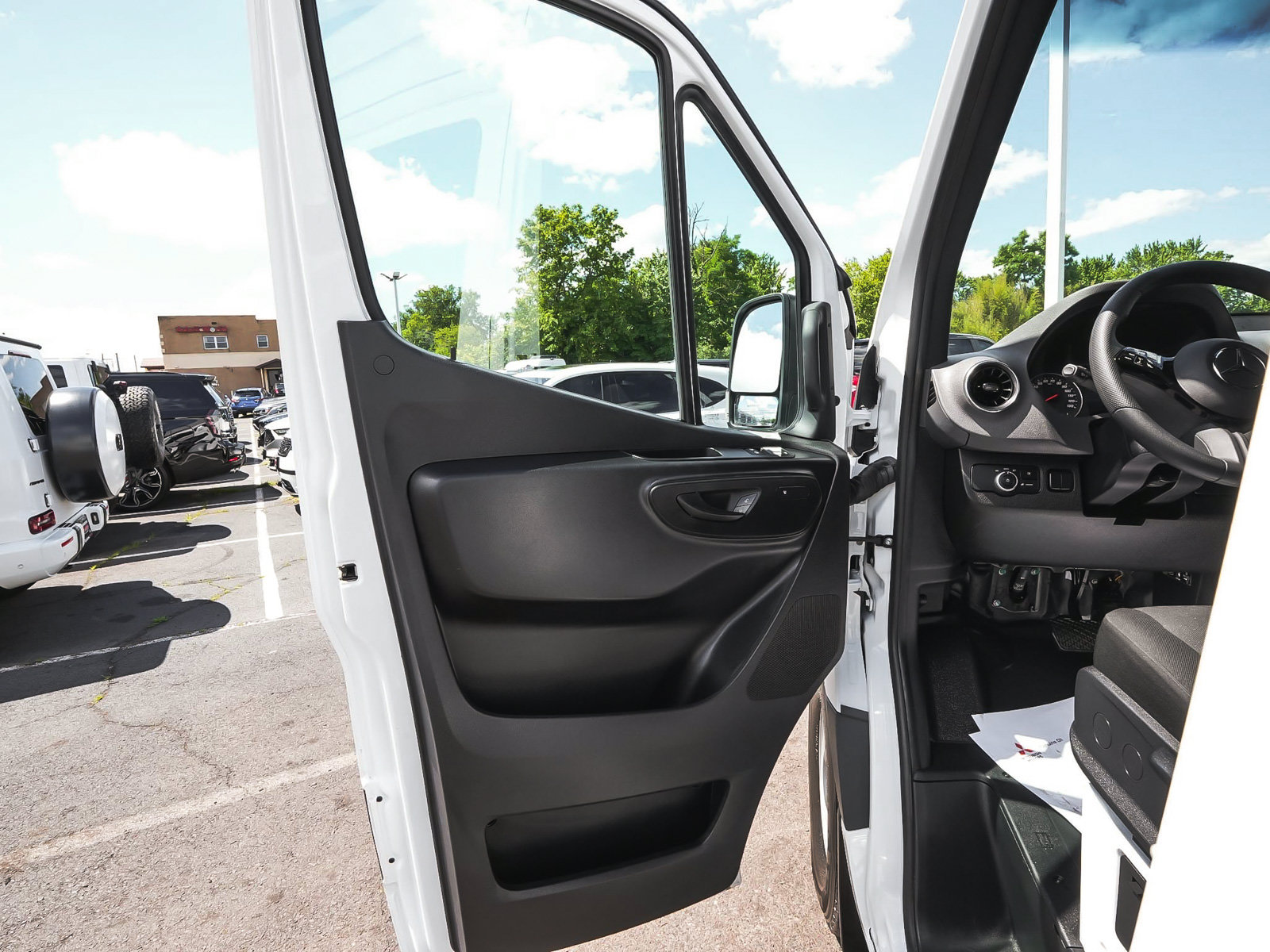 Used 2026 Mercedes-Benz Sprinter 2500 image 10