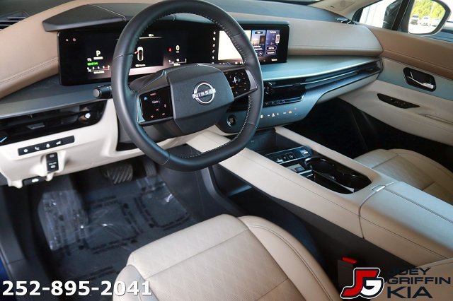 Used 2025 Nissan Murano Platinum w/ Cargo Package AWD/4WD image 14