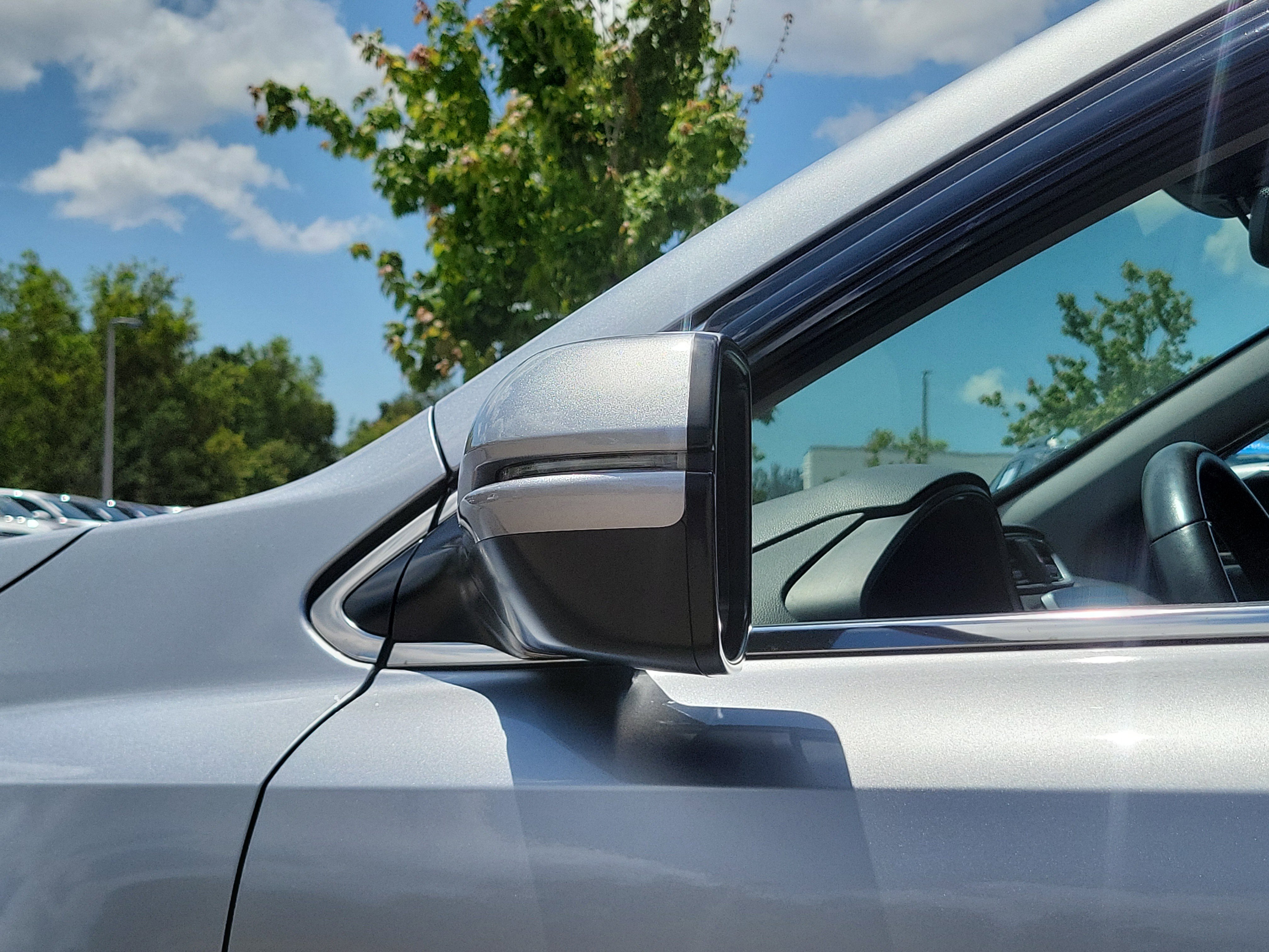 Used 2022 Honda CR-V EX-L image 5