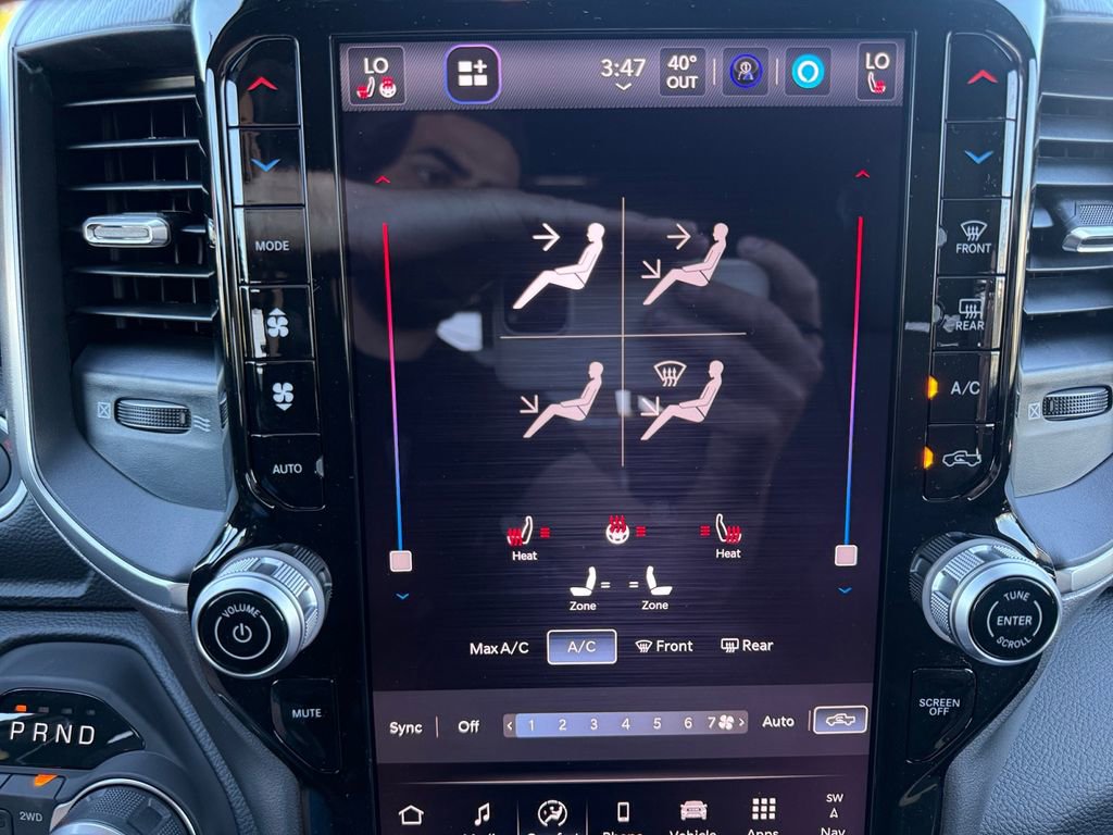 New 2026 RAM 1500 4x4 Crew Cab image 29