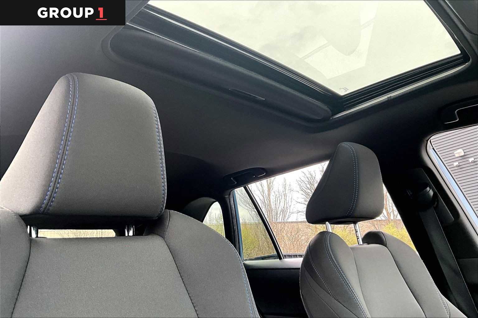 Used 2022 Toyota RAV4 SE w/ Convenience Package AWD/4WD image 14