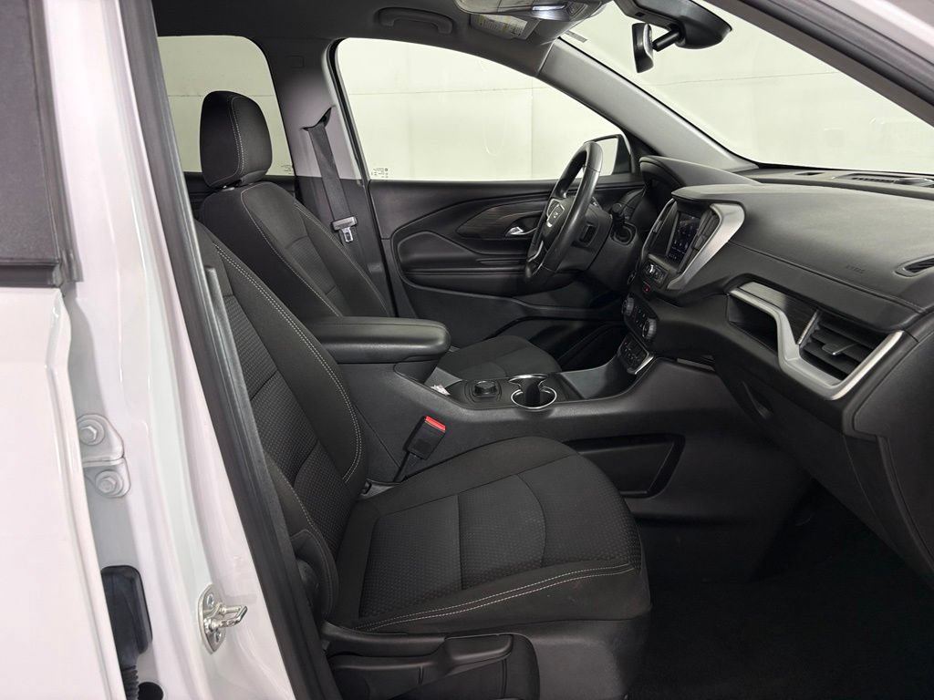 Used 2024 GMC Terrain SLE FWD image 40
