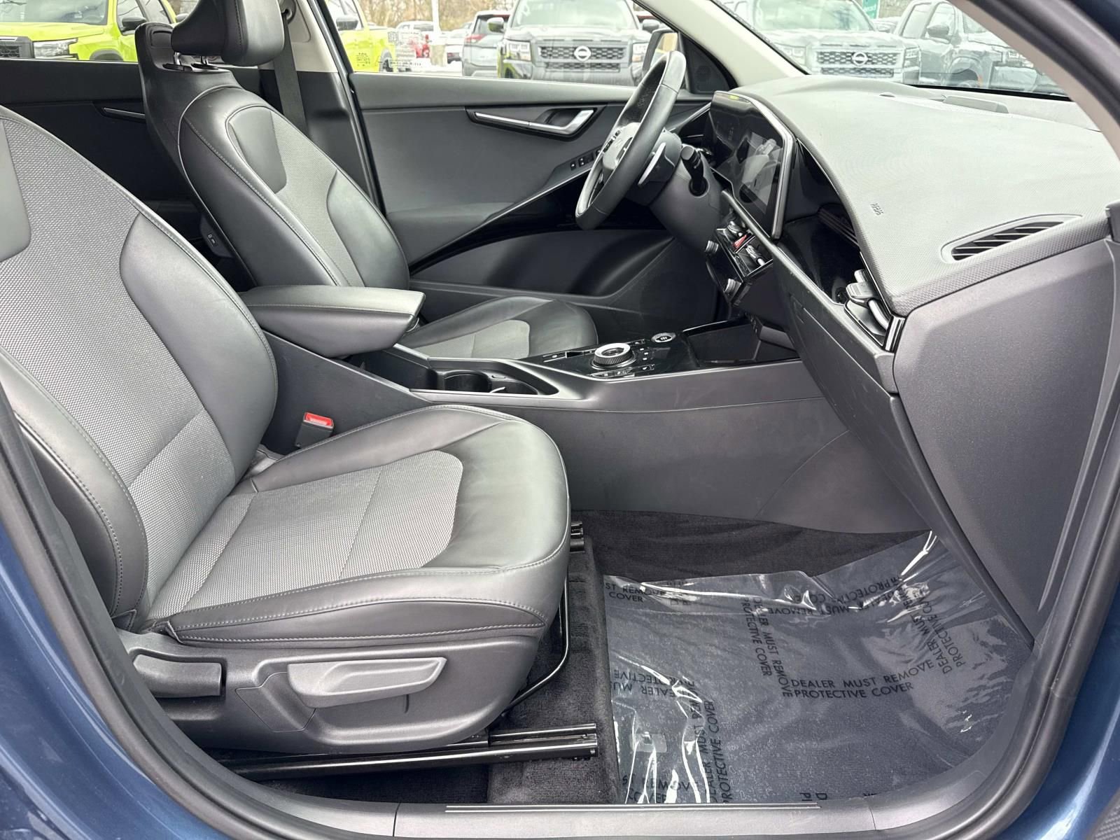 Used 2023 Kia Niro EX w/ EX Cold Weather Package image 25