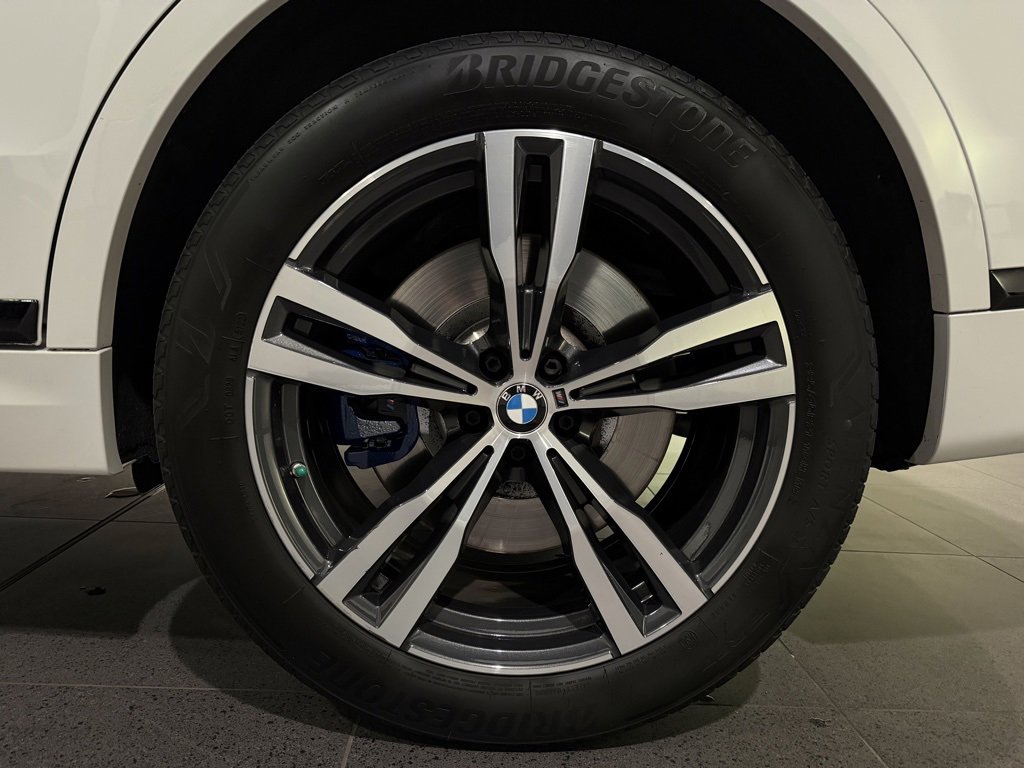 Used 2020 BMW X7 M50i image 37