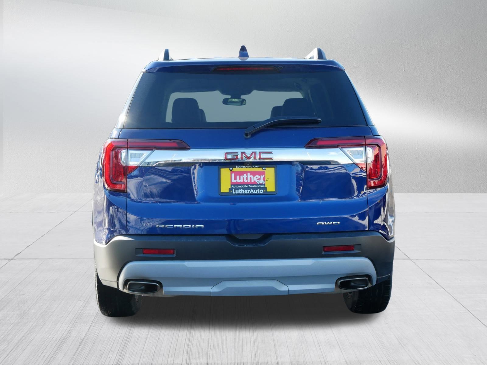 Used 2023 GMC Acadia SLT w/ Technology Package image 6