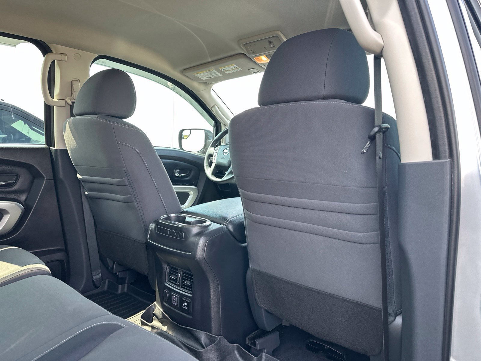 Used 2020 Nissan Titan SV w/ SV Convenience Package AWD/4WD image 30