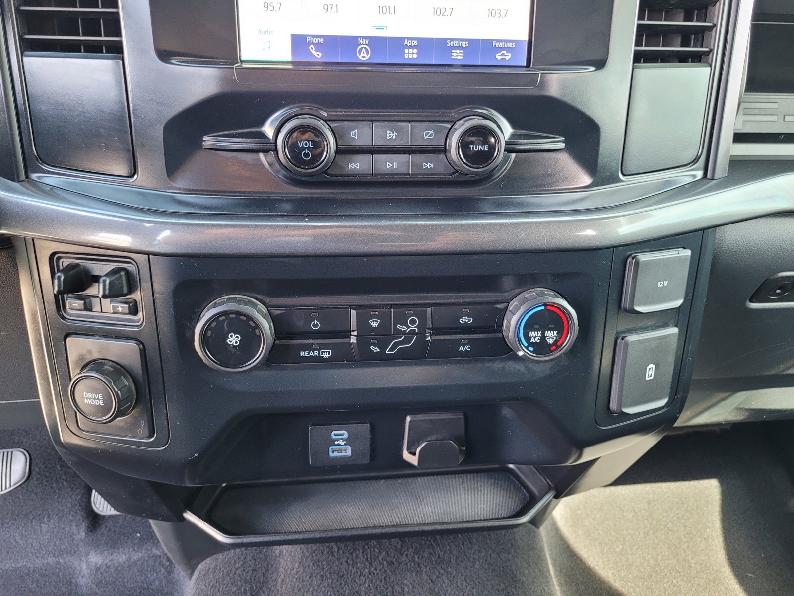 Used 2023 Ford F150 XL w/ STX Appearance Package RWD image 18