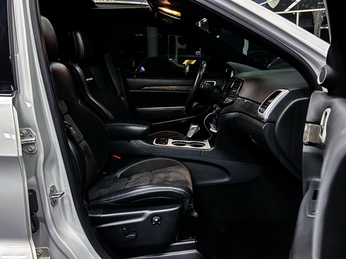 Used 2021 Jeep Grand Cherokee Trackhawk image 37