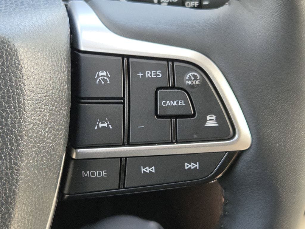 Used 2026 Toyota Grand Highlander AWD image 23