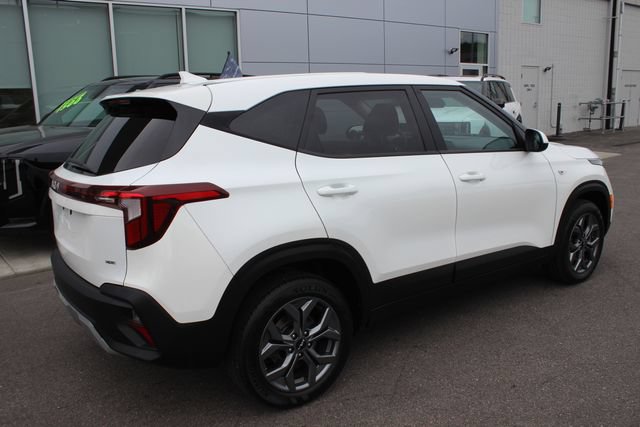 Used 2024 Kia Seltos LX AWD/4WD image 10