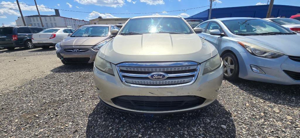 Used 2012 Ford Taurus SEL image 1