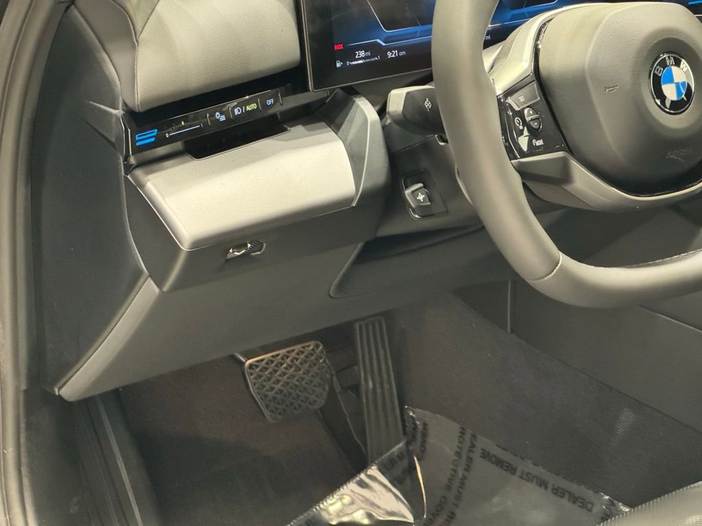 Certified 2025 BMW 530i xDrive w/ Premium Package image 17