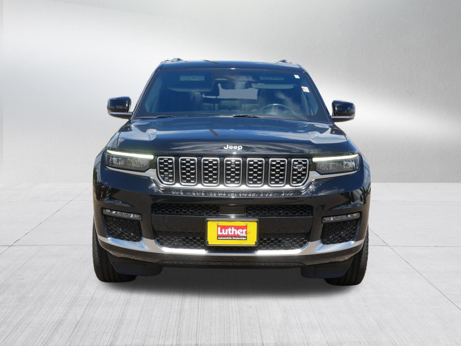 Used 2021 Jeep Grand Cherokee L Summit w/ Advanced Protech Group IV AWD/4WD image 2