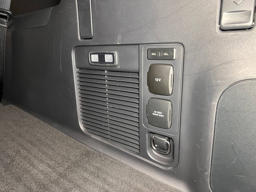 Used 2025 Ford Expedition Max Platinum image 29