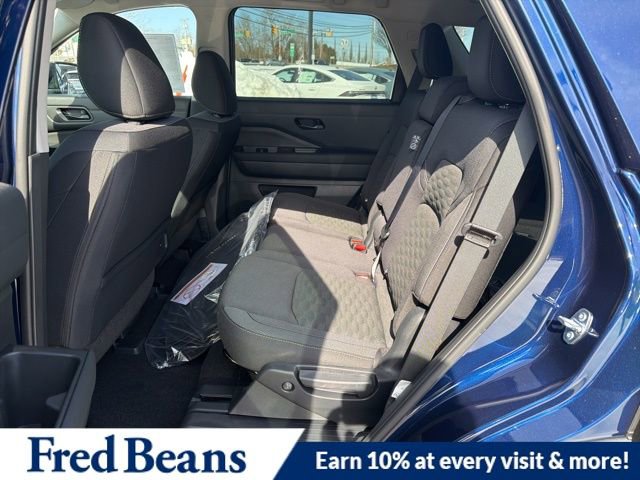 New 2026 Nissan Pathfinder SV image 17