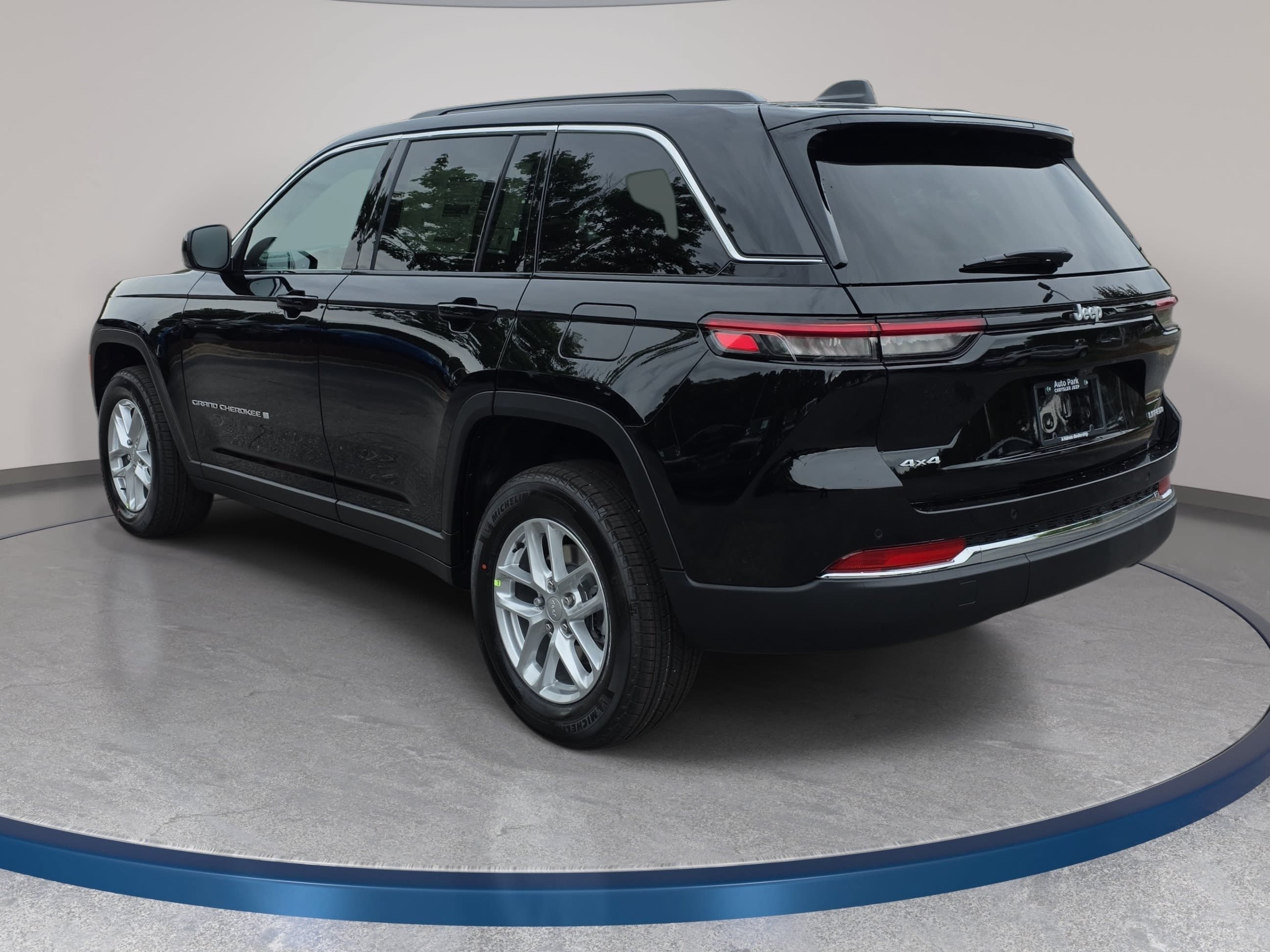 New 2026 Jeep Grand Cherokee Laredo X AWD/4WD image 7