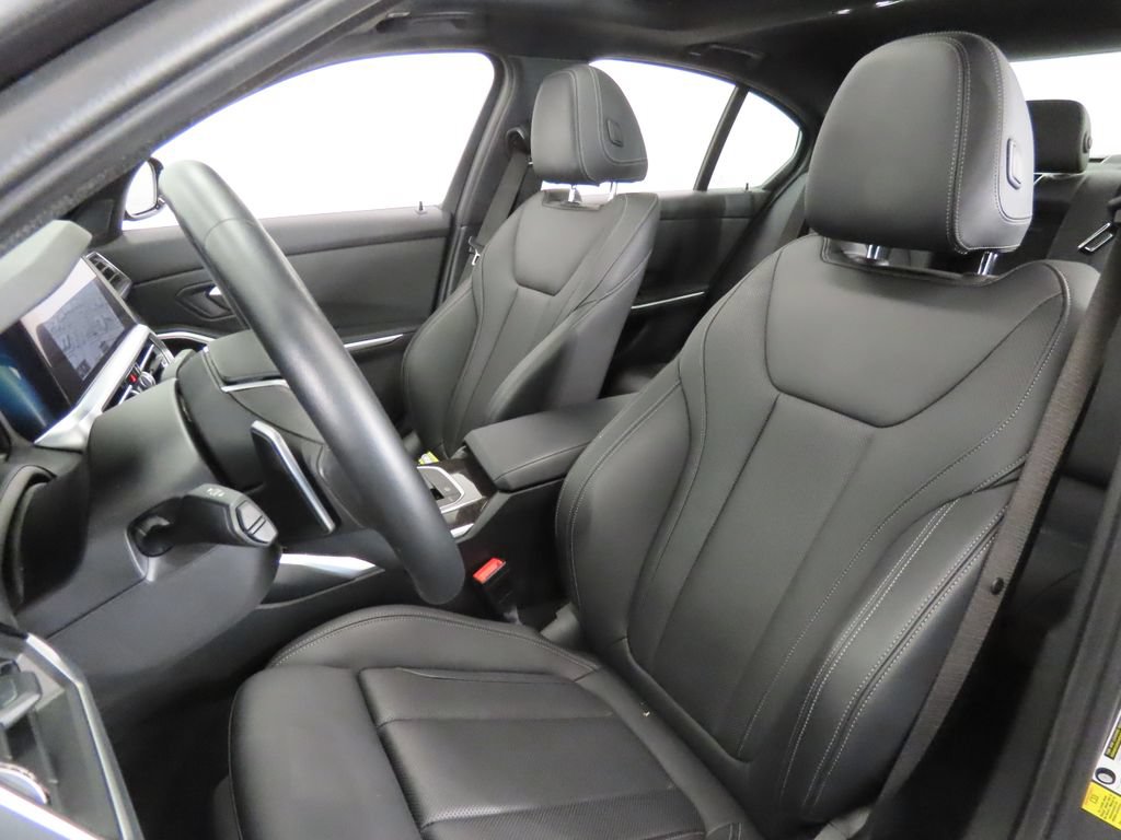 Used 2022 BMW 330i Sedan w/ Driving Assistance Package RWD image 5