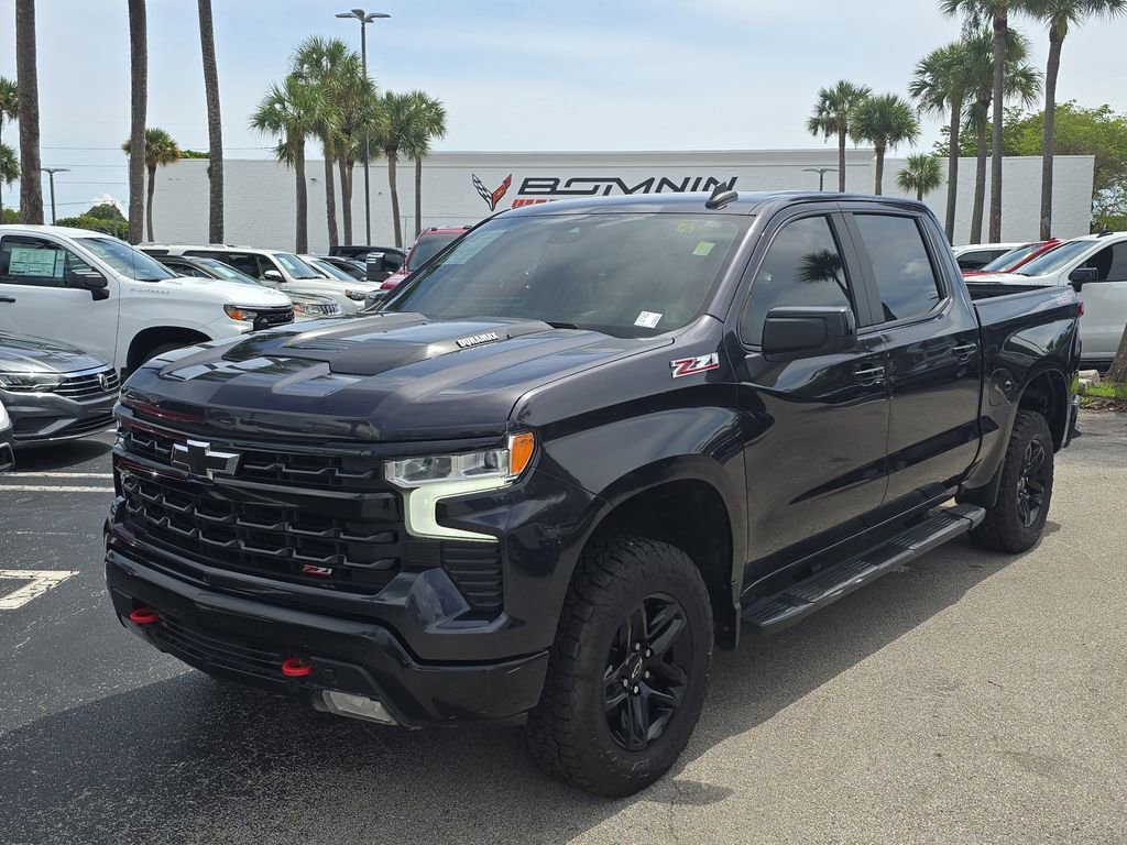 Used 2024 Chevrolet Silverado 1500 LT Trail Boss image 2