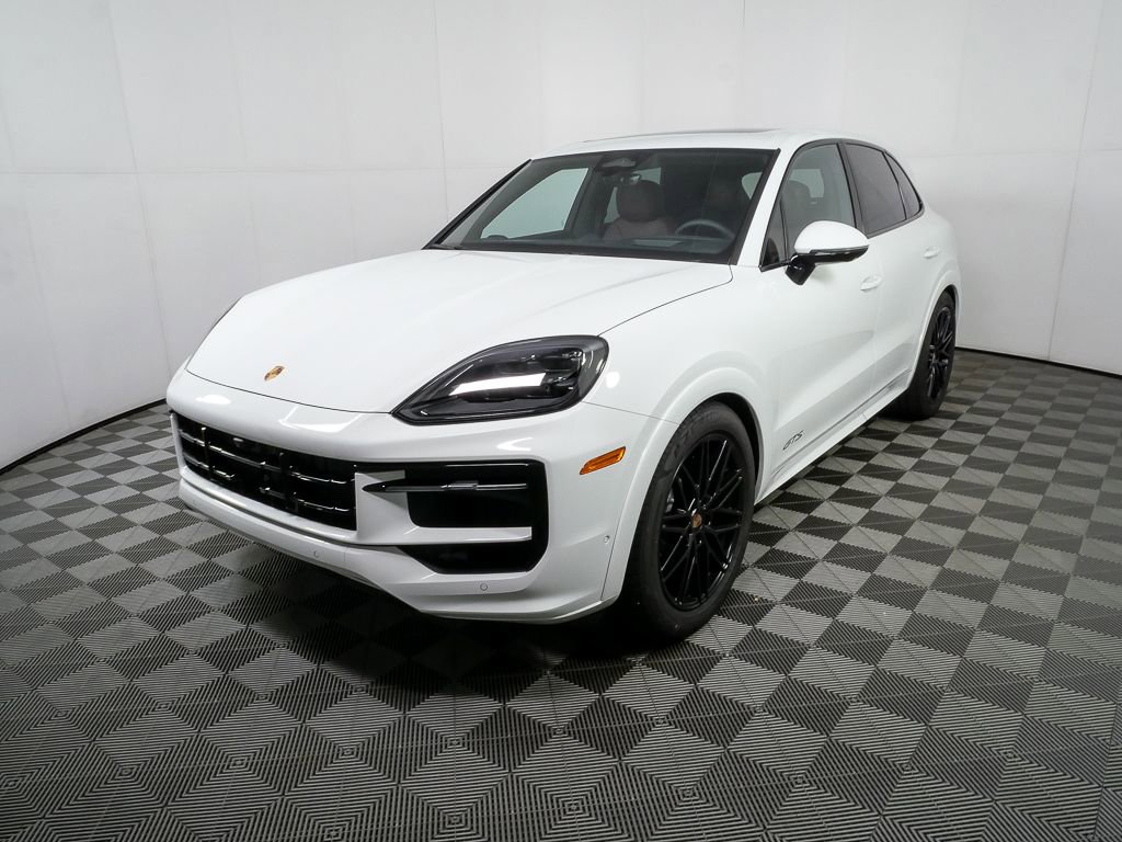 New 2026 Porsche Cayenne GTS video 1