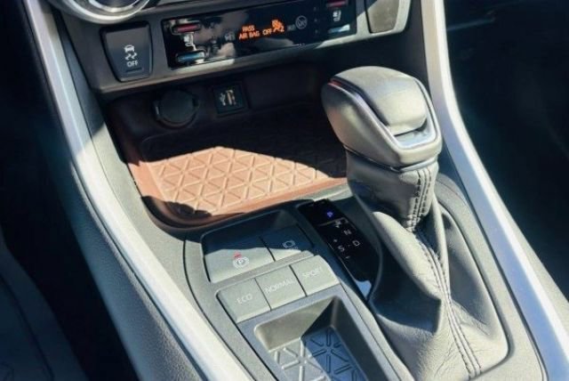 Used 2023 Toyota RAV4 Limited w/ Limited Grade Weather Package image 8