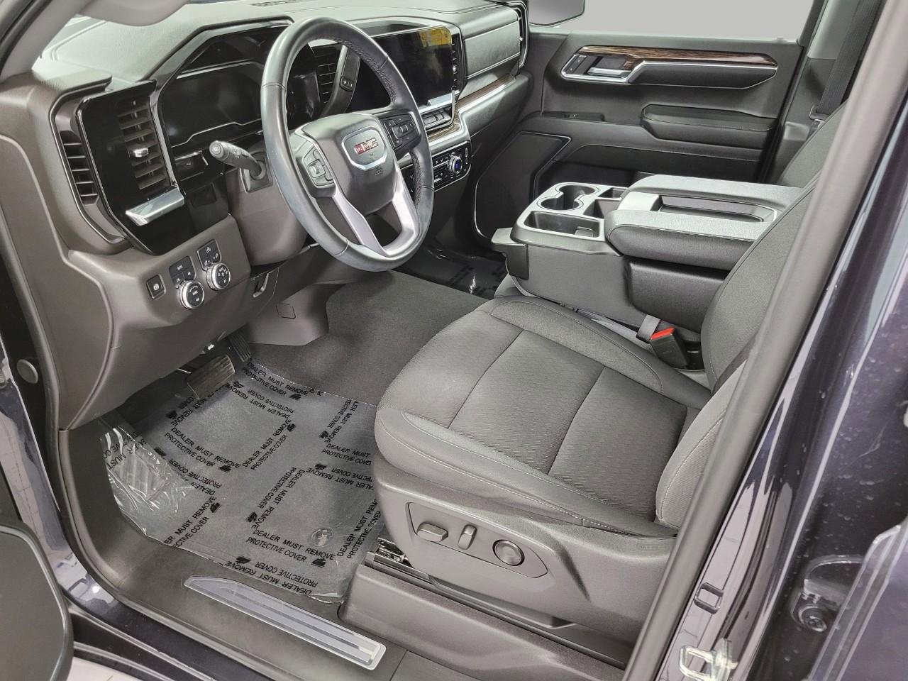 Used 2024 GMC Sierra 1500 Elevation AWD/4WD image 9