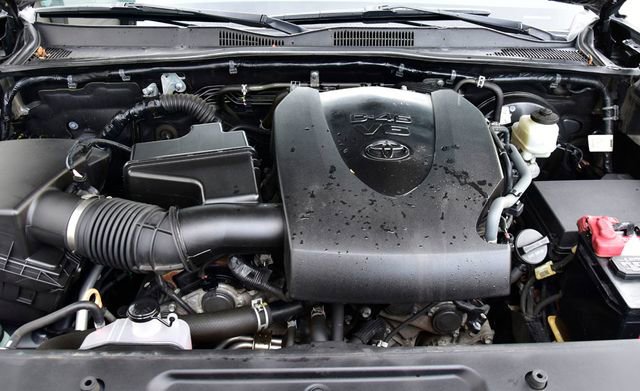 Used 2020 Toyota Tacoma TRD Sport w/ TRD Premium Sport Package image 28